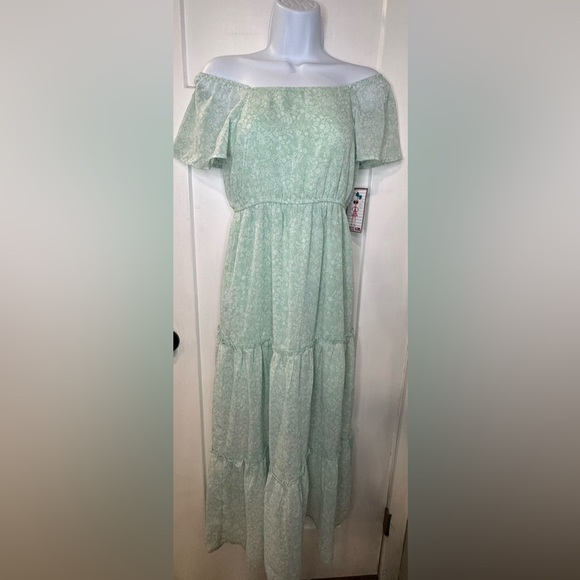 Trixxi Girl Green Square neck Ruched Tiered Sundress - Picture 11 of 14